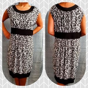 🛍️$28 SALE🛍️ Leaf Pattern Cap-Sleeve Empire-Sheath Dress 18W VERY ATTRACTIVE